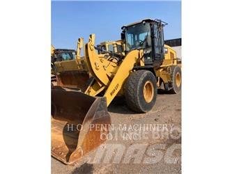 CAT 930M Naudoti ratiniai krautuvai