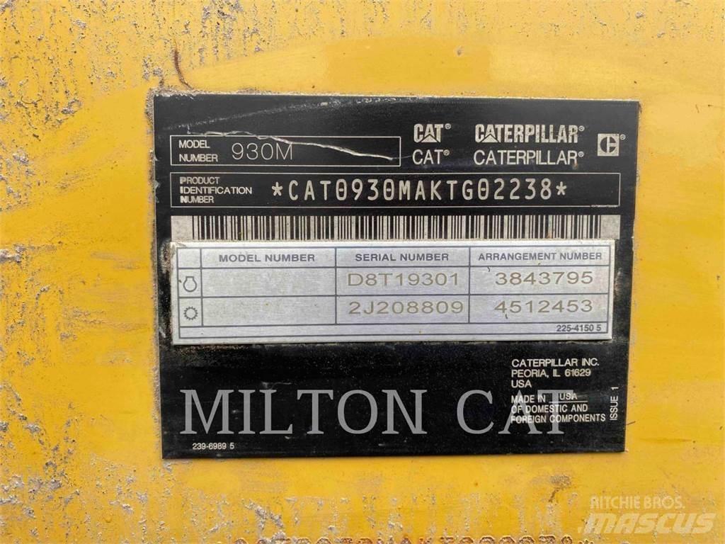 CAT 930M Naudoti ratiniai krautuvai