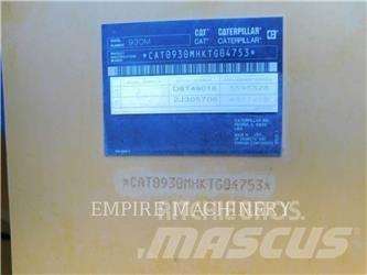 CAT 930M Naudoti ratiniai krautuvai
