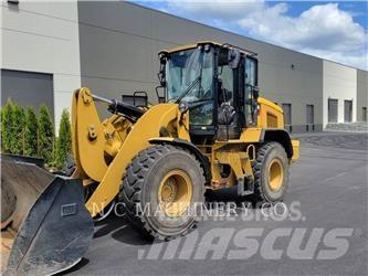 CAT 930M Naudoti ratiniai krautuvai