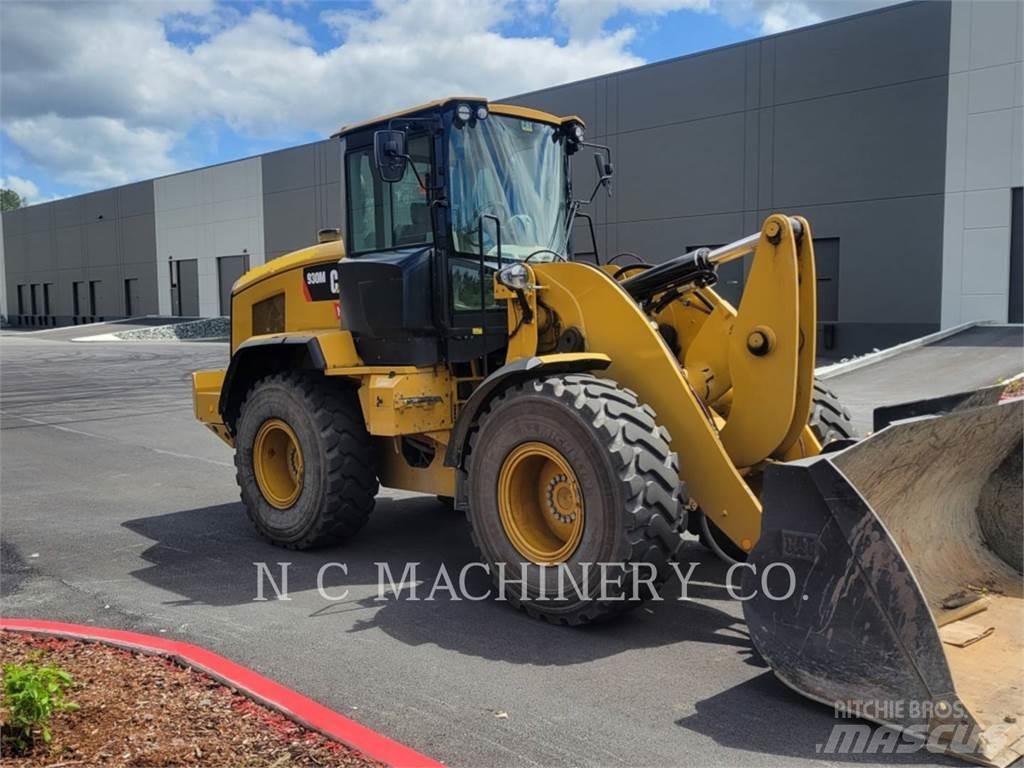 CAT 930M Naudoti ratiniai krautuvai