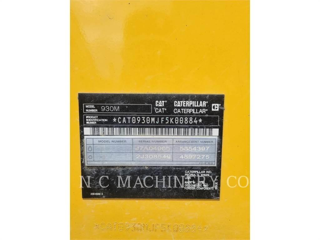 CAT 930M Naudoti ratiniai krautuvai