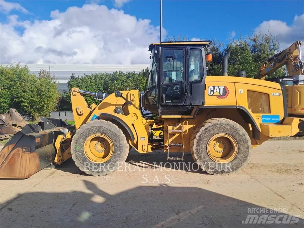 CAT 930M Naudoti ratiniai krautuvai