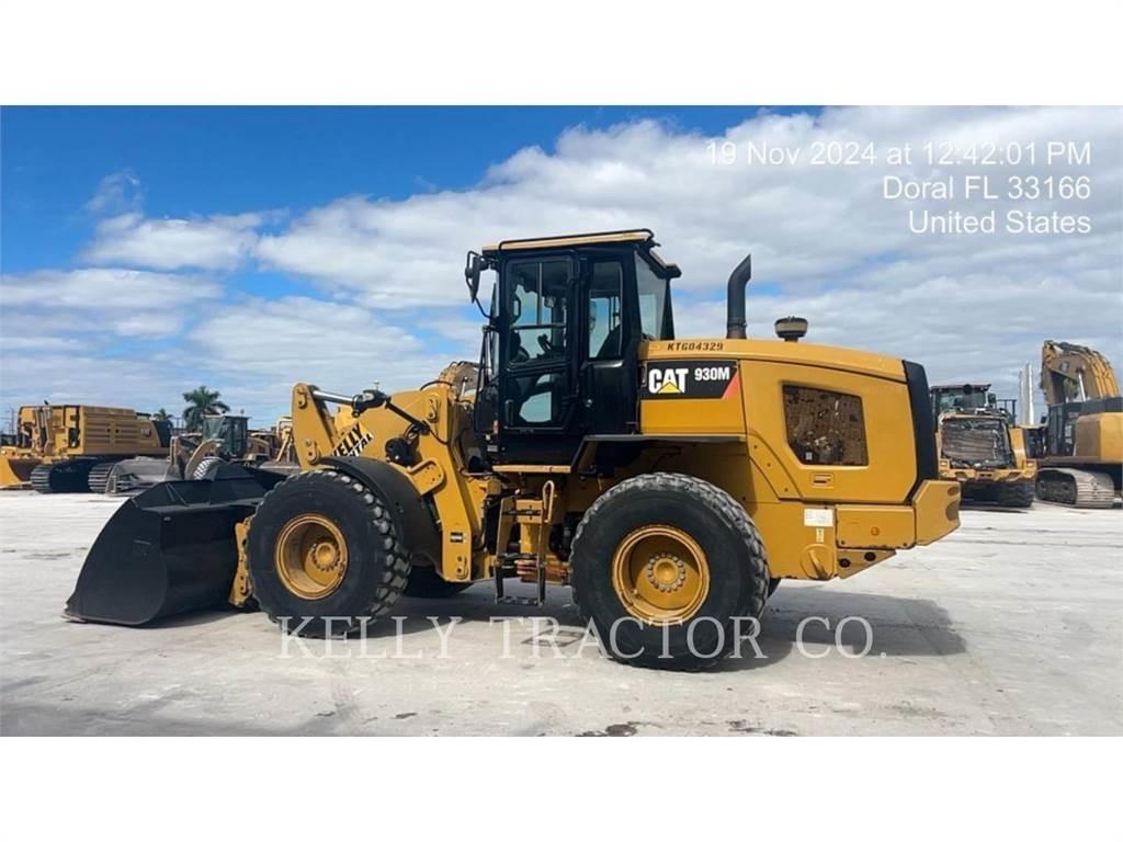 CAT 930M Naudoti ratiniai krautuvai