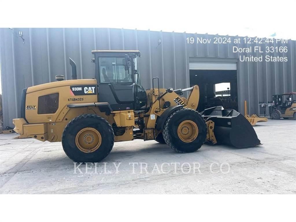 CAT 930M Naudoti ratiniai krautuvai