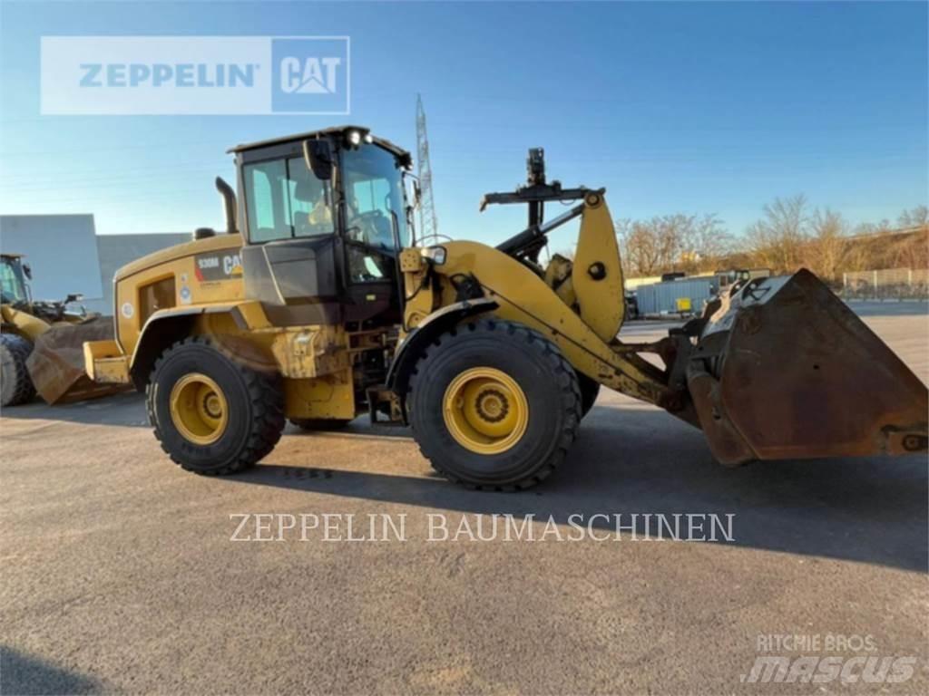 CAT 930M Naudoti ratiniai krautuvai