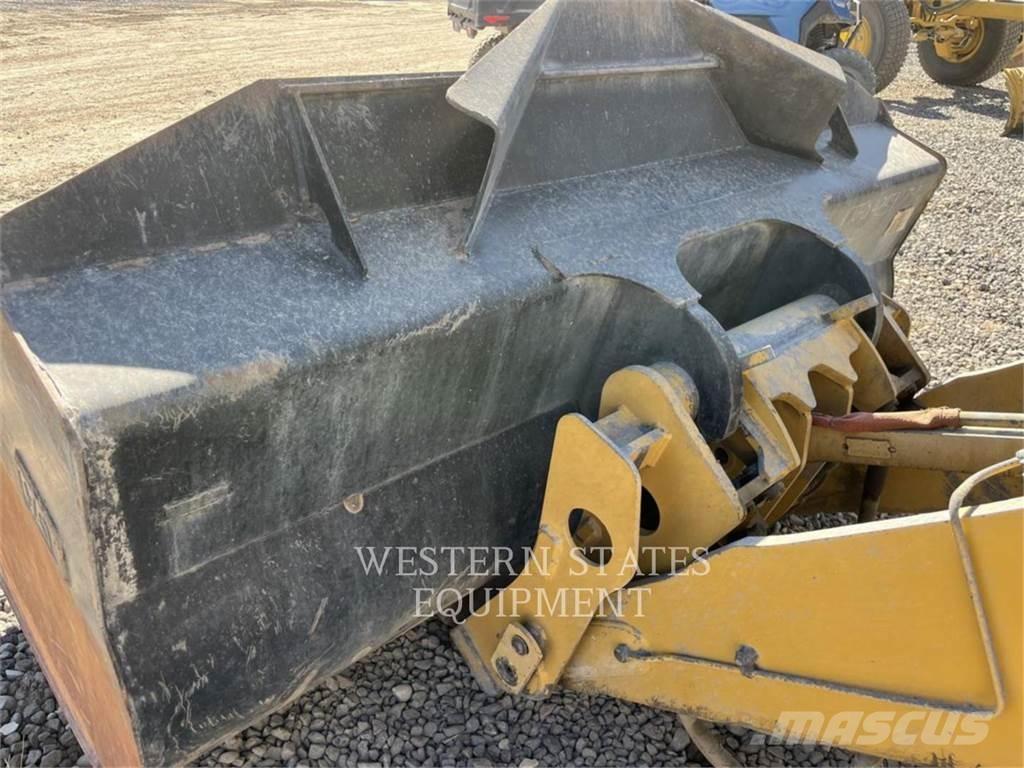 CAT 930M Naudoti ratiniai krautuvai
