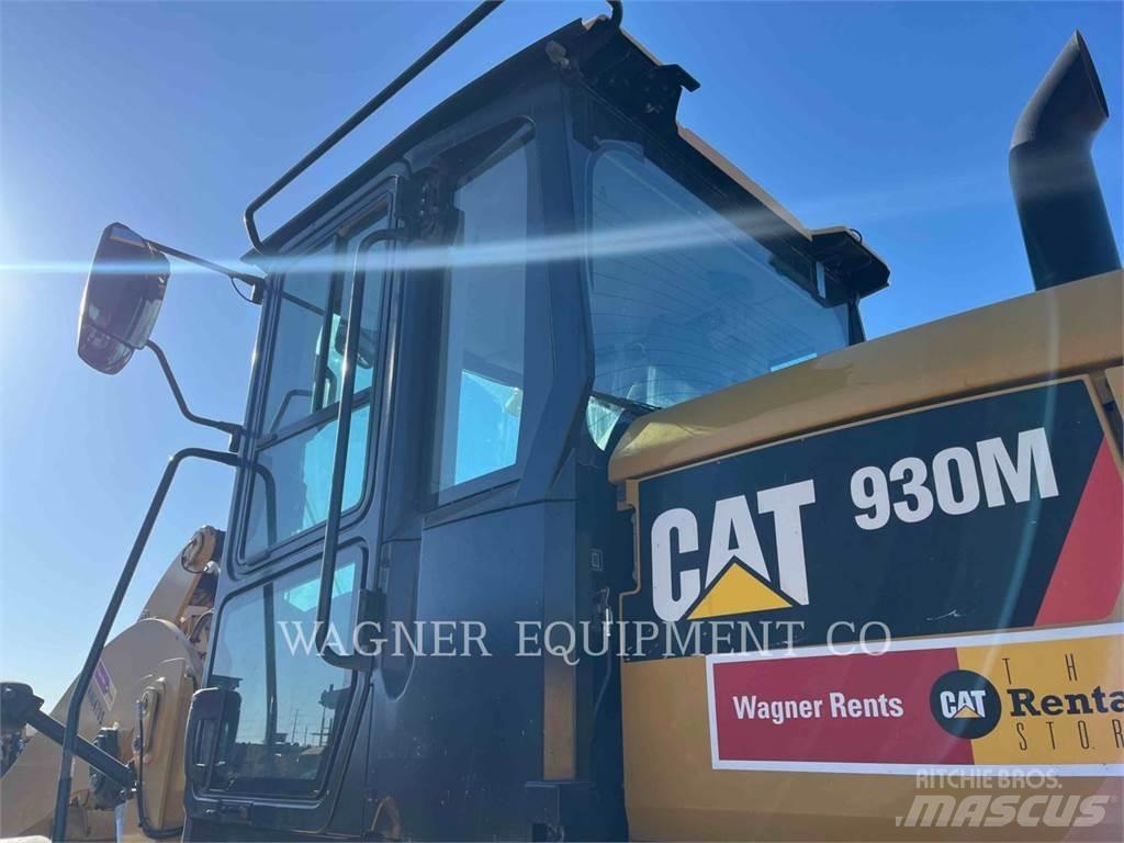 CAT 930M Naudoti ratiniai krautuvai