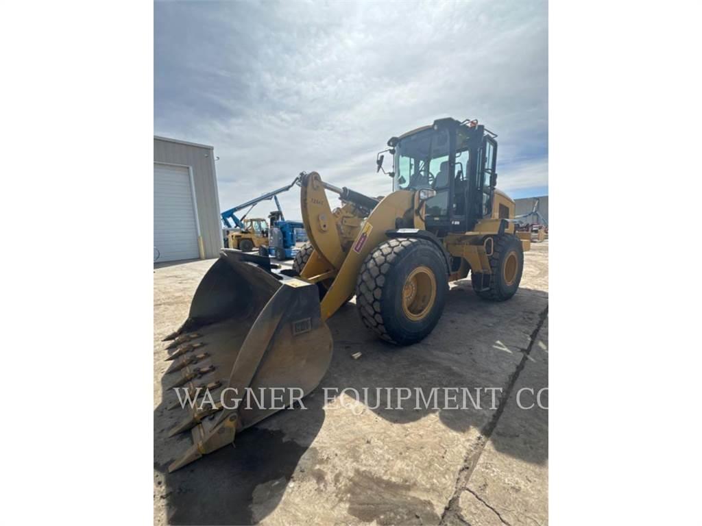 CAT 930M Naudoti ratiniai krautuvai