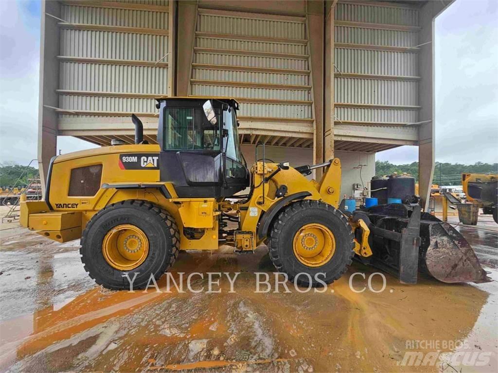 CAT 930M Naudoti ratiniai krautuvai