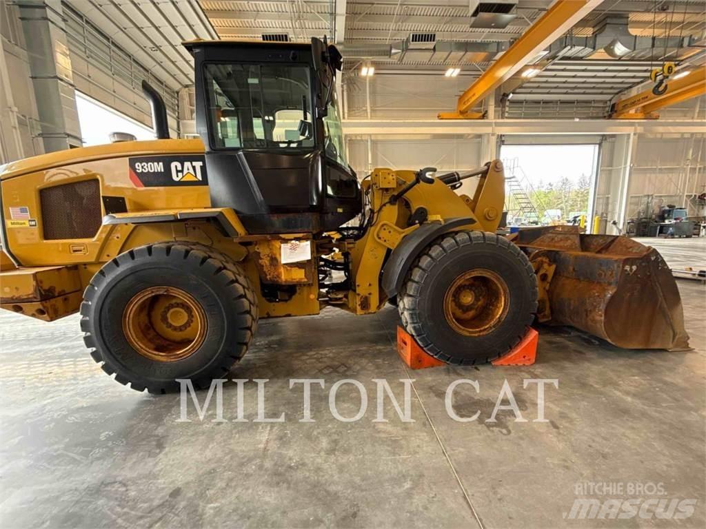 CAT 930M Naudoti ratiniai krautuvai