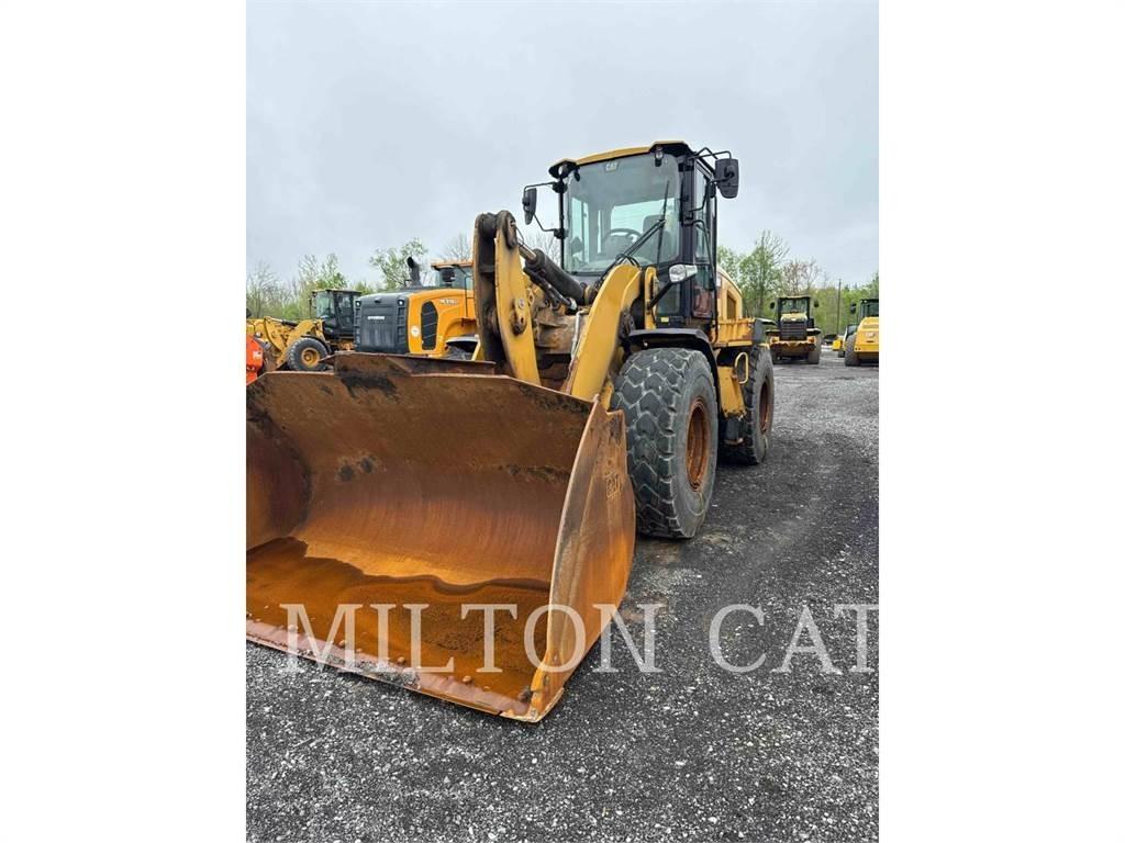 CAT 930M Naudoti ratiniai krautuvai