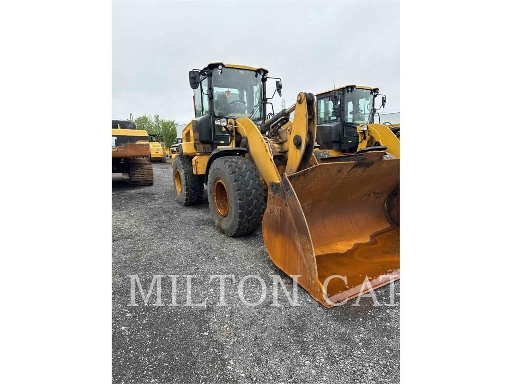 CAT 930M Naudoti ratiniai krautuvai