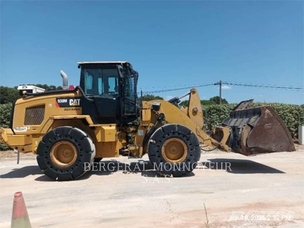 CAT 930M Naudoti ratiniai krautuvai