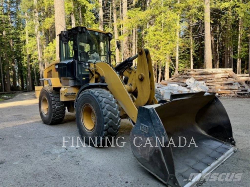 CAT 930M Naudoti ratiniai krautuvai