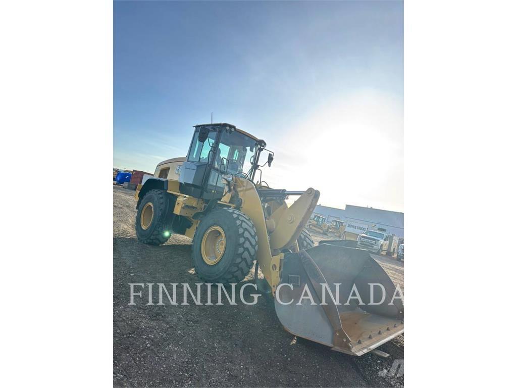 CAT 930M Naudoti ratiniai krautuvai