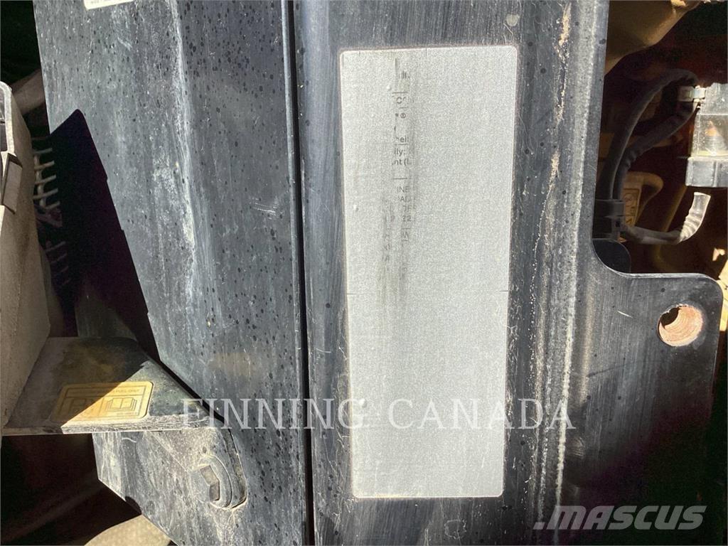 CAT 930M Naudoti ratiniai krautuvai