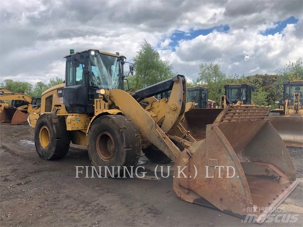 CAT 930M Naudoti ratiniai krautuvai