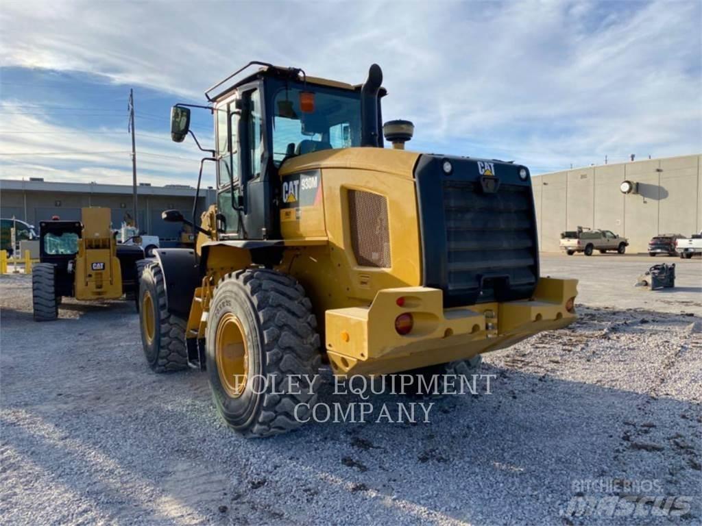 CAT 930M Naudoti ratiniai krautuvai