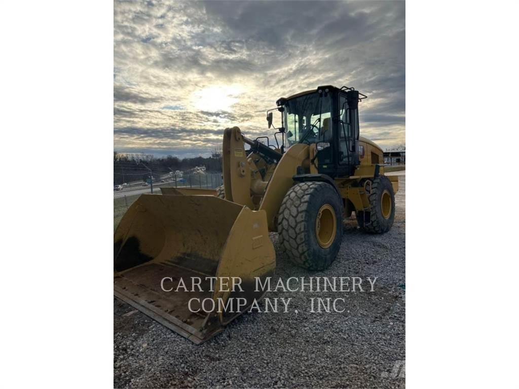 CAT 930M 2V Naudoti ratiniai krautuvai