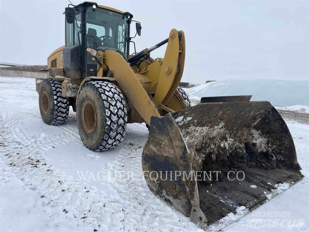CAT 930M AG HL Naudoti ratiniai krautuvai