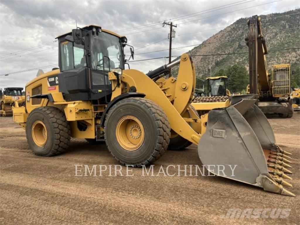 CAT 930M FC Naudoti ratiniai krautuvai
