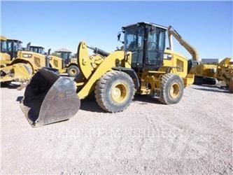 CAT 930M FC Naudoti ratiniai krautuvai