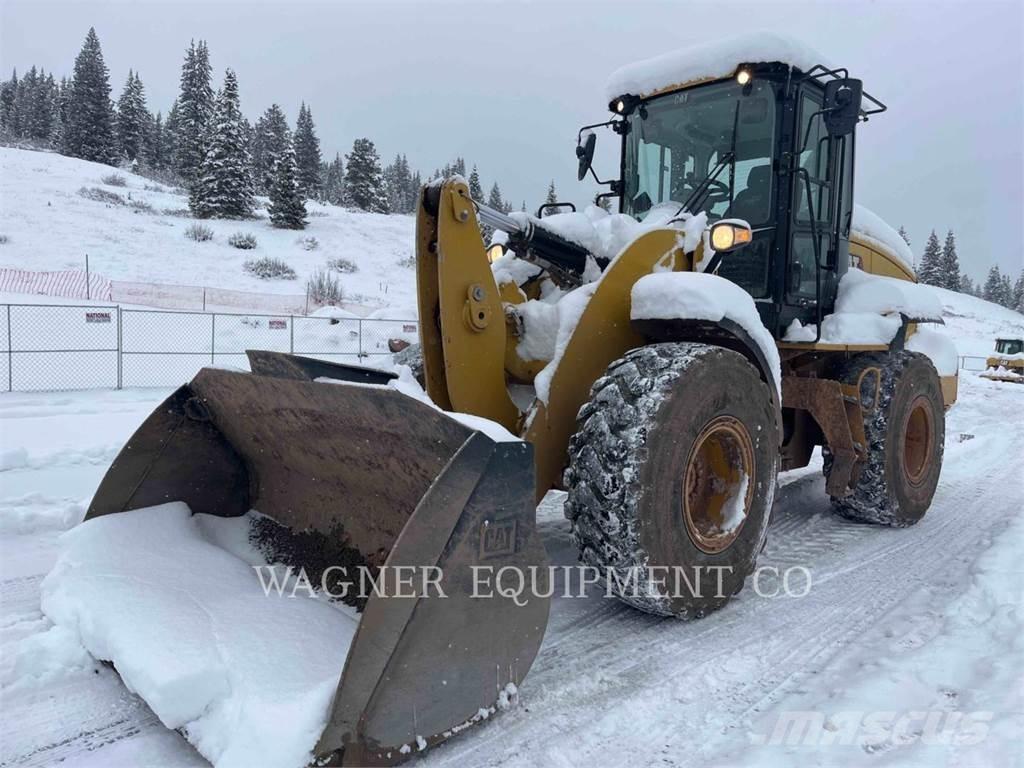 CAT 930M FC Naudoti ratiniai krautuvai