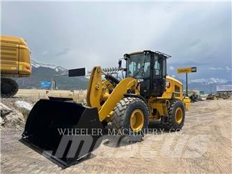 CAT 930M QC Naudoti ratiniai krautuvai
