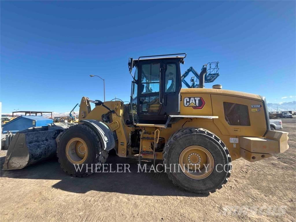 CAT 930M QC Naudoti ratiniai krautuvai