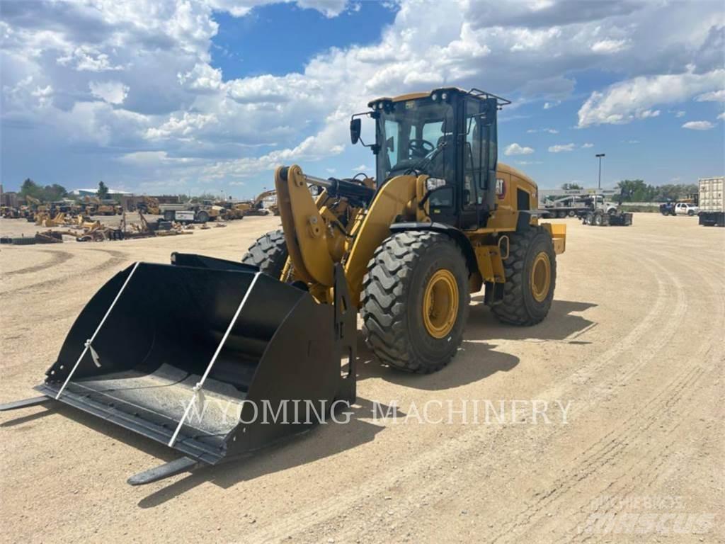 CAT 938 Naudoti ratiniai krautuvai