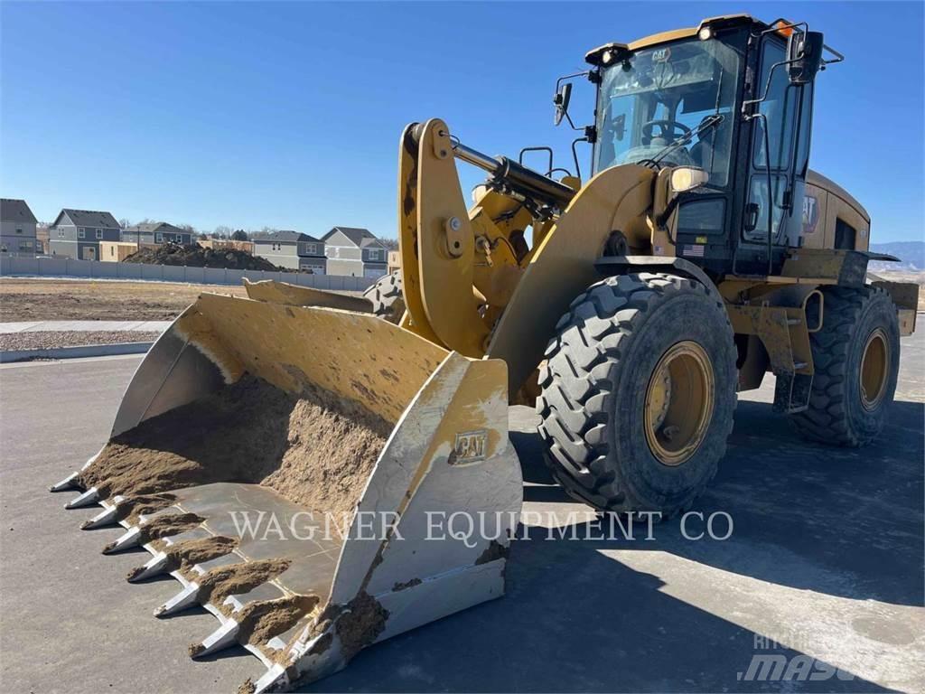 CAT 938 Naudoti ratiniai krautuvai