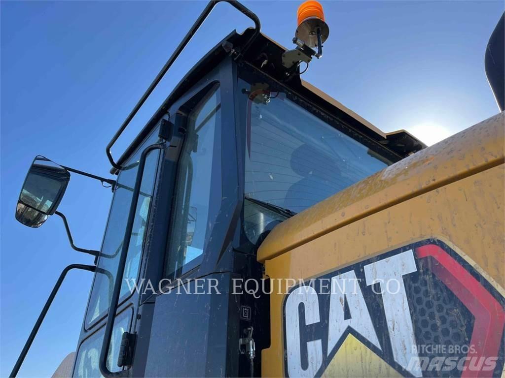 CAT 938 Naudoti ratiniai krautuvai