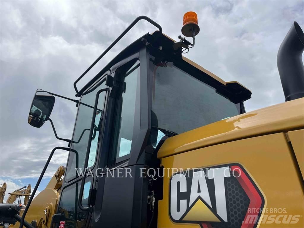 CAT 938 Naudoti ratiniai krautuvai