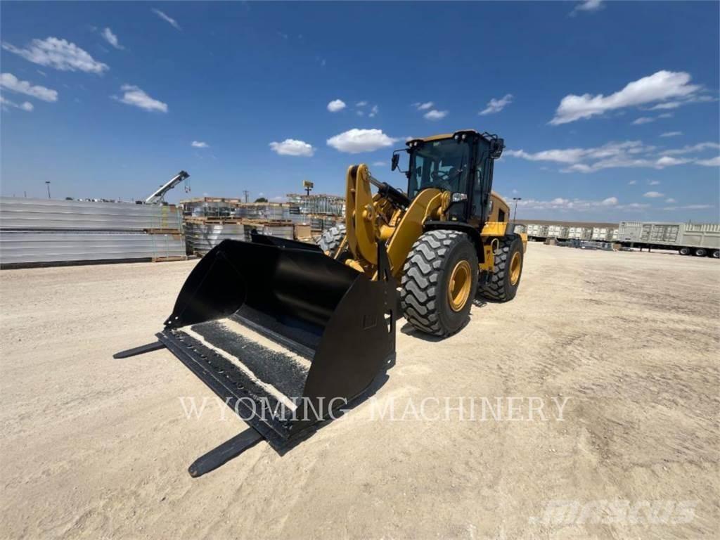CAT 938 Naudoti ratiniai krautuvai