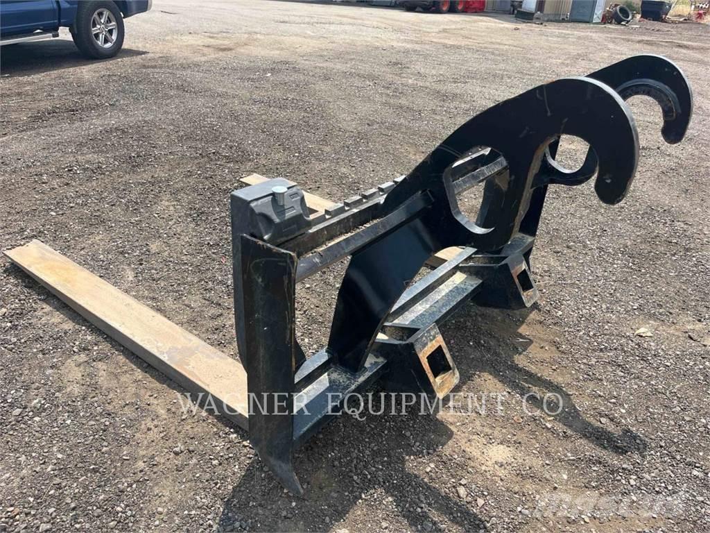 CAT 938 FC Naudoti ratiniai krautuvai