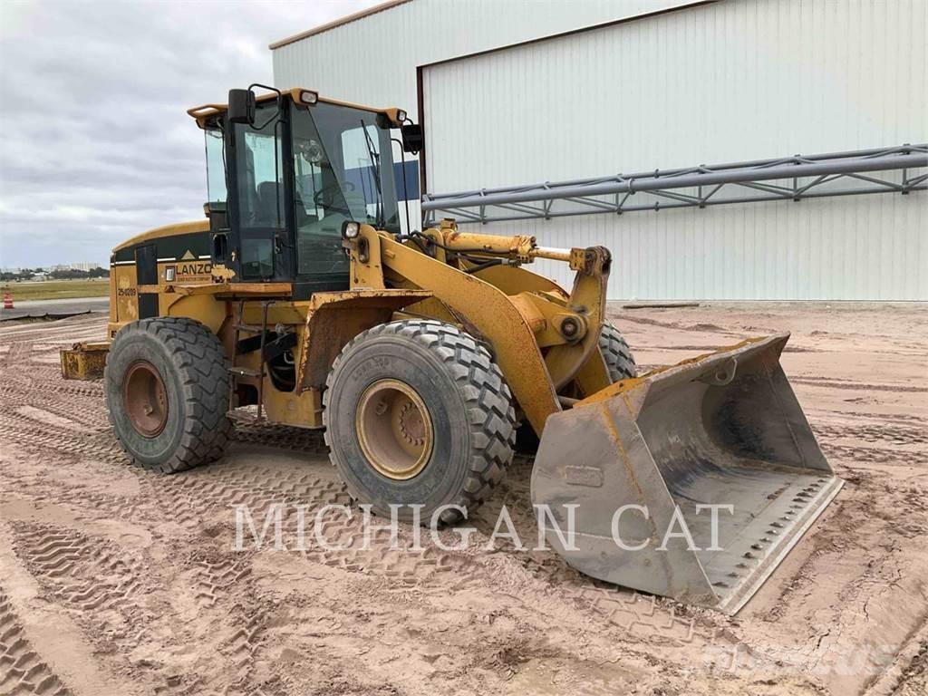 CAT 938G Naudoti ratiniai krautuvai