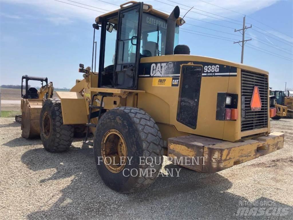CAT 938G Naudoti ratiniai krautuvai