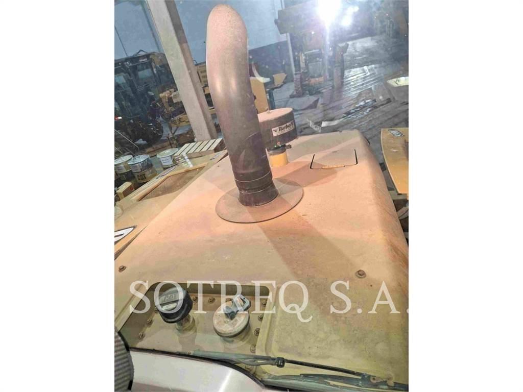 CAT 938K Naudoti ratiniai krautuvai