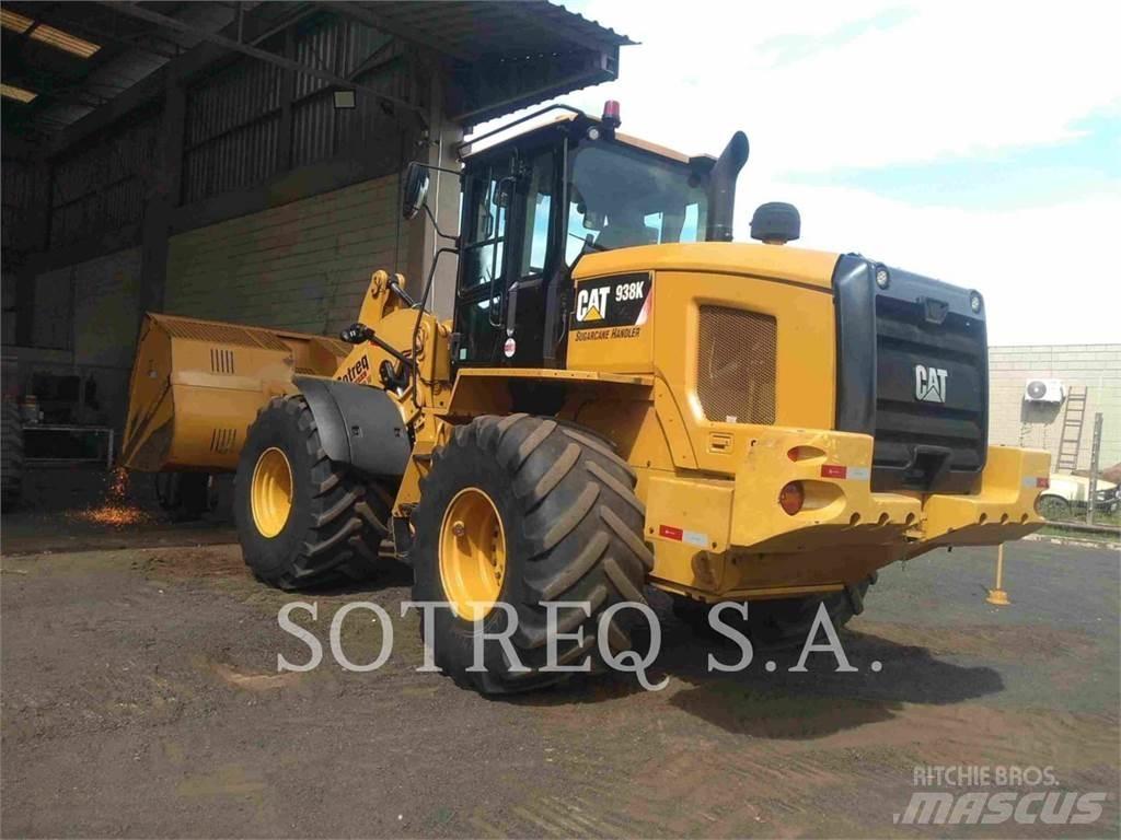 CAT 938K Naudoti ratiniai krautuvai