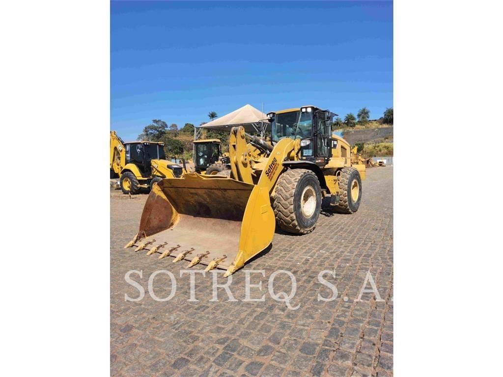 CAT 938K Naudoti ratiniai krautuvai