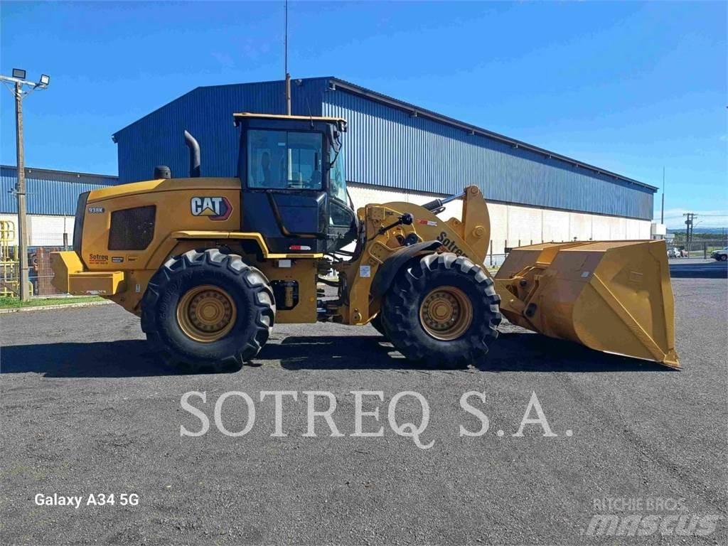 CAT 938K Naudoti ratiniai krautuvai