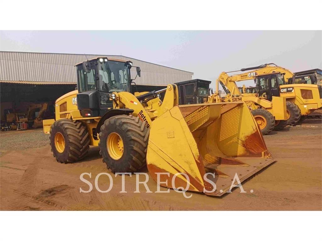 CAT 938K Naudoti ratiniai krautuvai