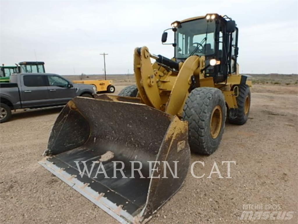 CAT 938K Naudoti ratiniai krautuvai