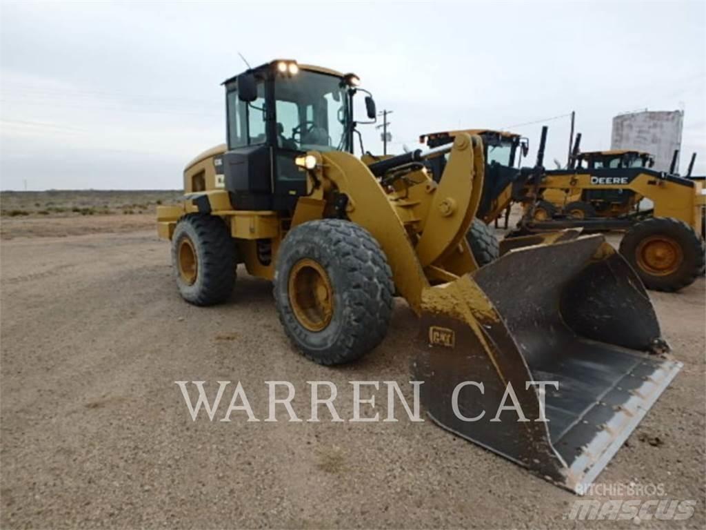 CAT 938K Naudoti ratiniai krautuvai