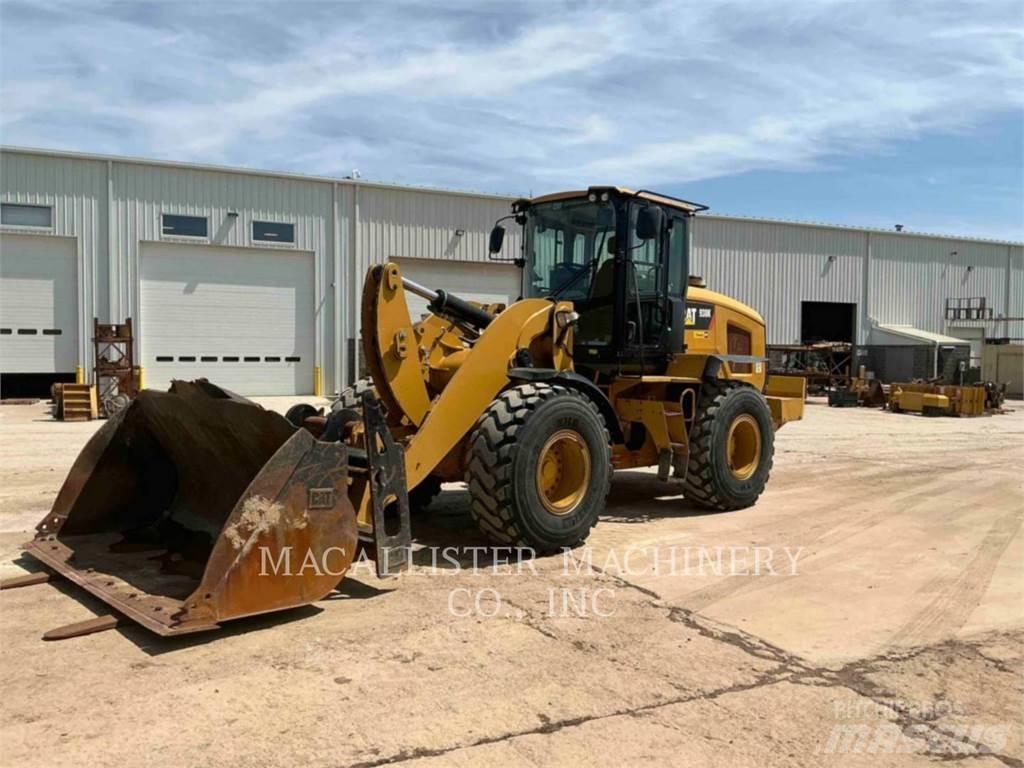 CAT 938K Naudoti ratiniai krautuvai
