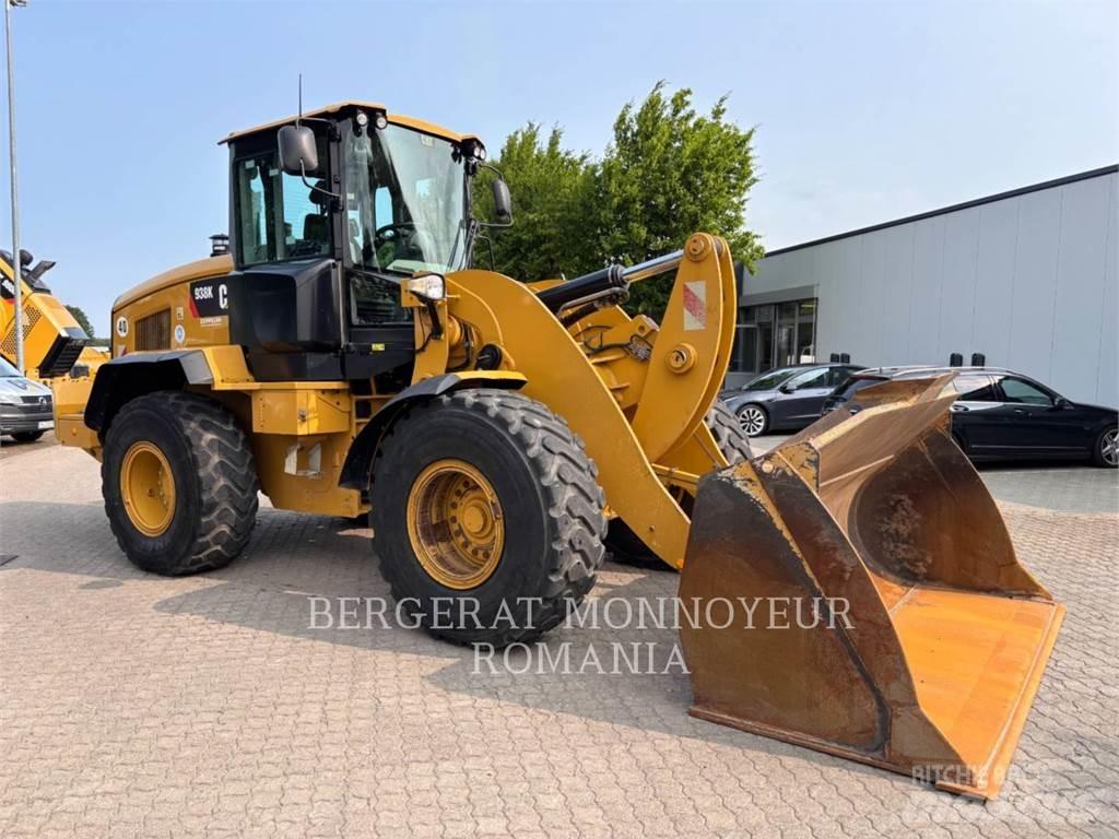 CAT 938K Naudoti ratiniai krautuvai