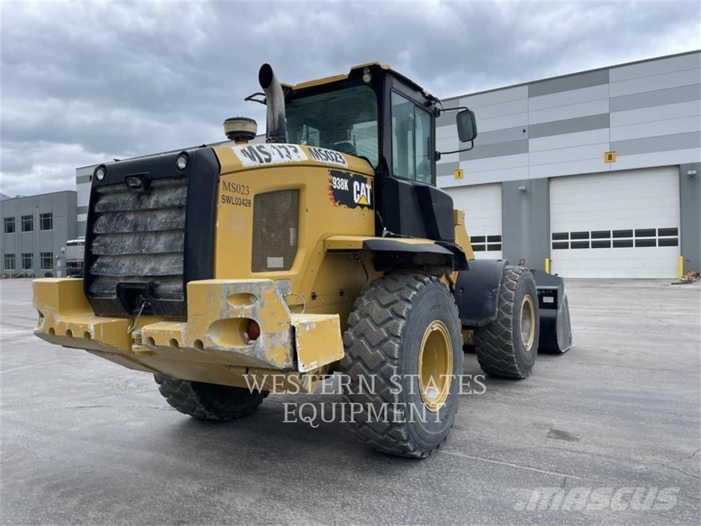 CAT 938K Naudoti ratiniai krautuvai