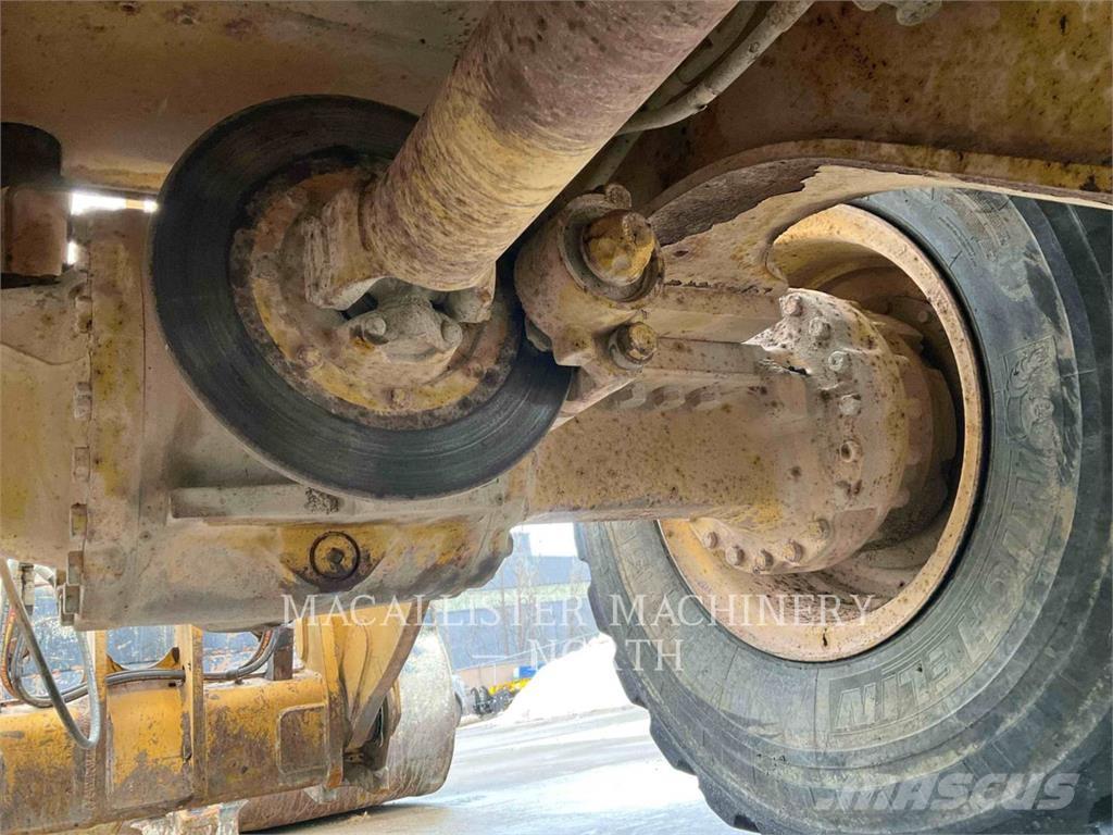 CAT 938K RQ+ Naudoti ratiniai krautuvai