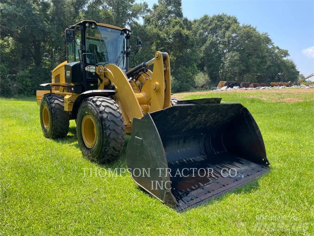 CAT 938M Naudoti ratiniai krautuvai